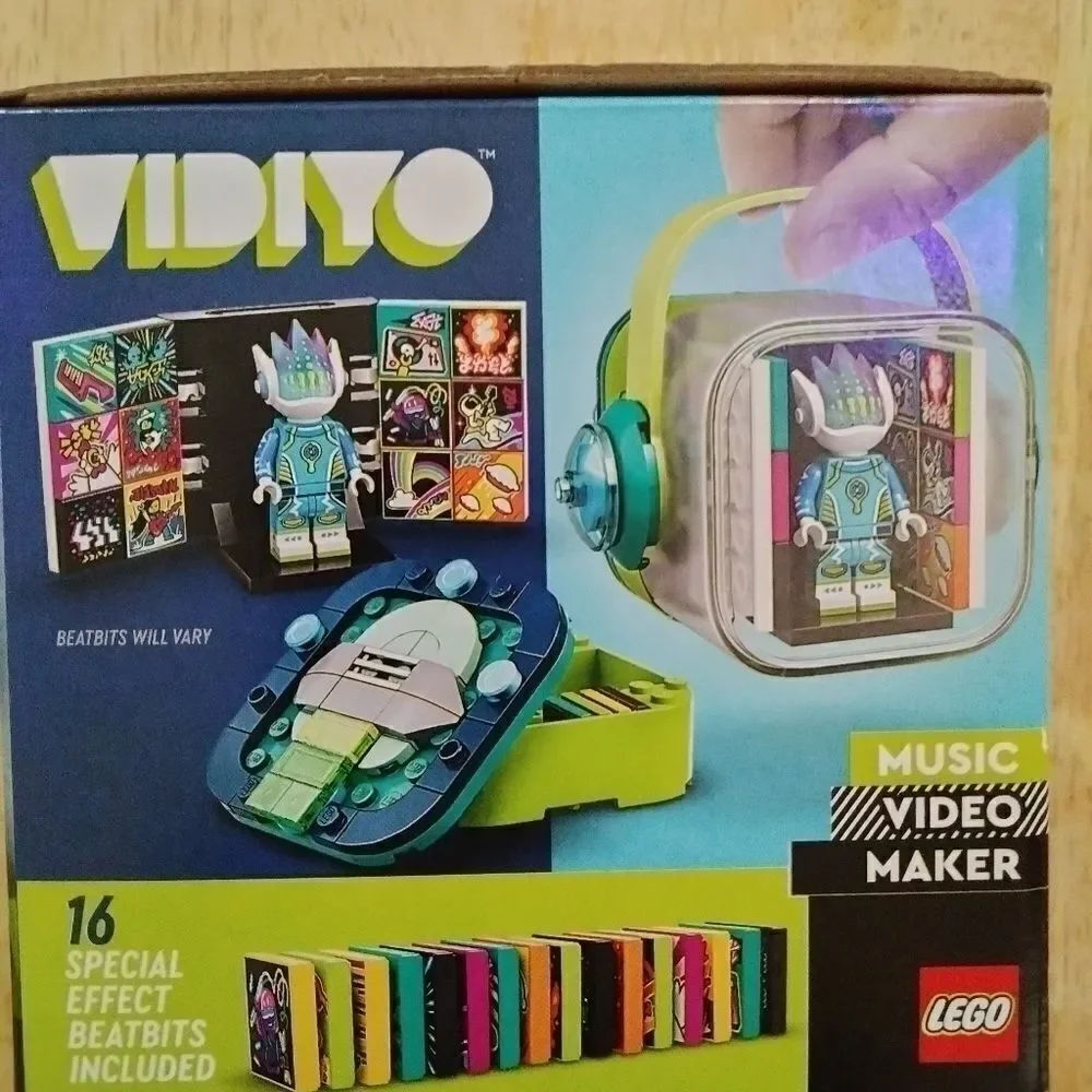 LEGO® VIDIYO™ Alien DJ Beatbox Building Toy - Picture 2 of 5